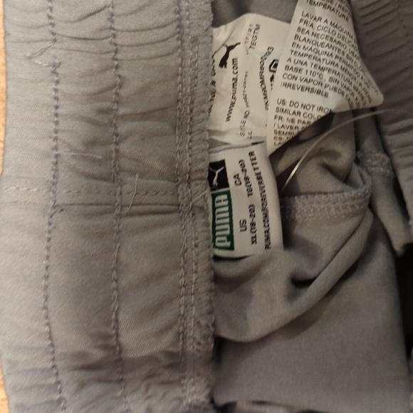 Puma Boys Shorts XL - Picture 3 of 3